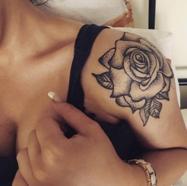 15-flower-tattoo-design-ideas
