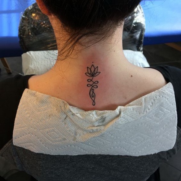 20-back-of-neck-tattoo-designs