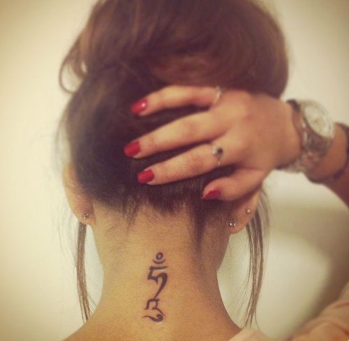 30-small-and-simple-tattoos-for-girls-13