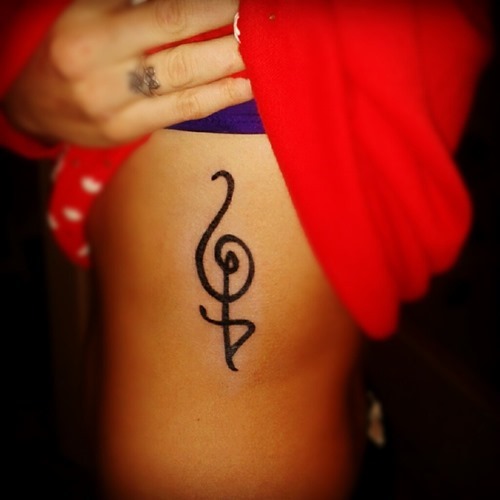 30-small-and-simple-tattoos-for-girls-18