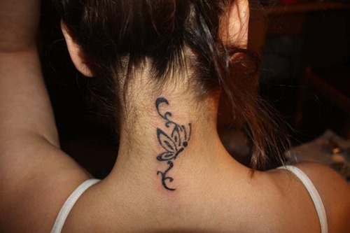 30-small-and-simple-tattoos-for-girls-27