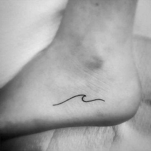 30-small-and-simple-tattoos-for-girls-3