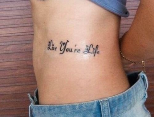 30-small-and-simple-tattoos-for-girls-8