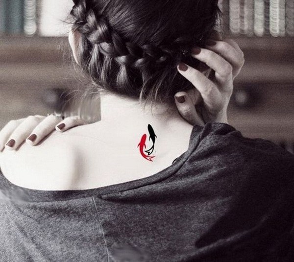 48-back-of-neck-tattoo-designs