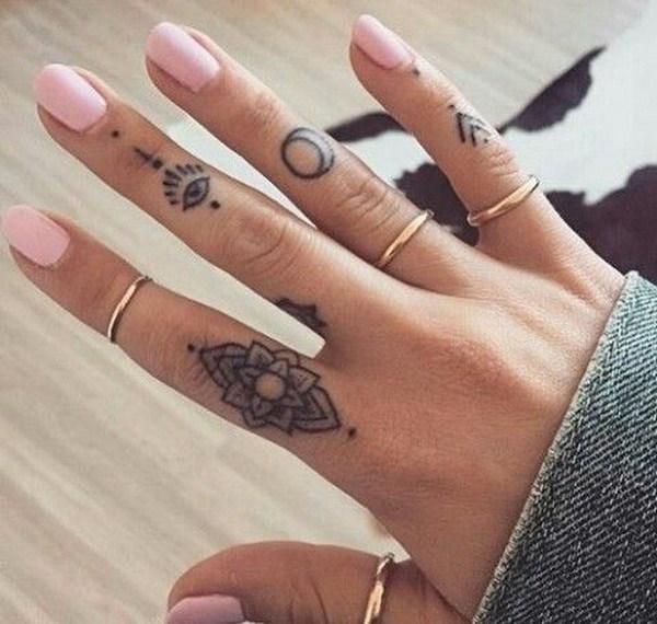 6-finger-tattoo-designs