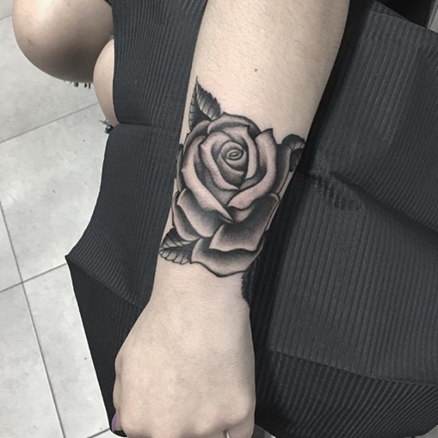 black-rose-tattoo-35