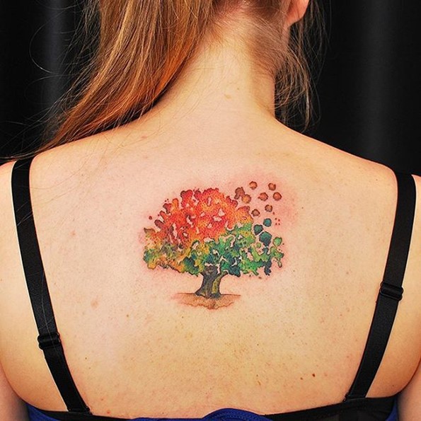 watercolor-style-tree-tattoo-girl-back