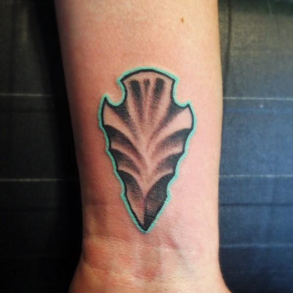 arrowhead-tattoo-with-blue-outline