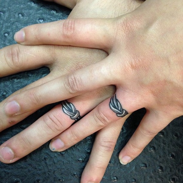35 Anelli Matrimoniali tatuati Per Celebrare Il Lieto Evento 