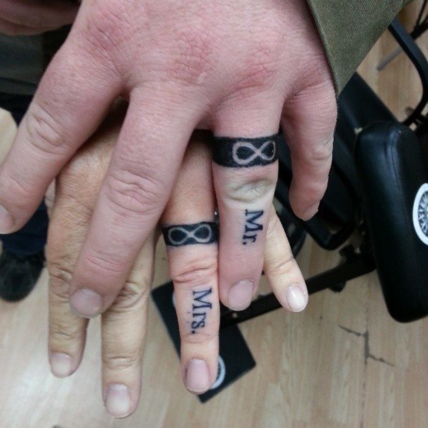 his-and-her-wedding-ring-tattoos
