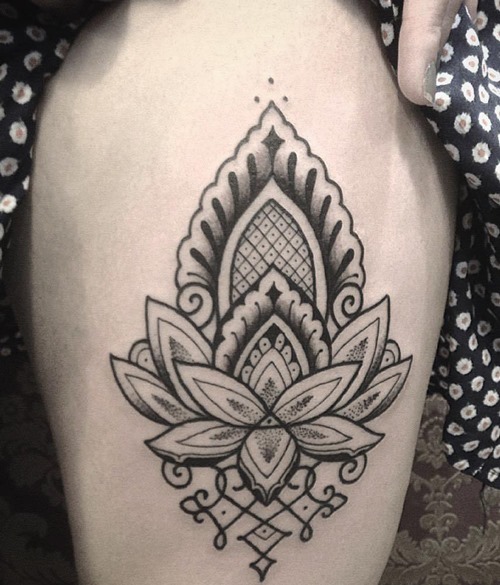 lotus-flower-tattoo-thigh