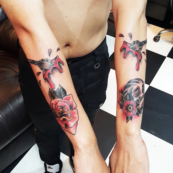 oldschool-skull-tattoo-with-rose-and-arrowhead