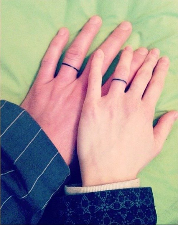 ring-wedding-band-tattoos