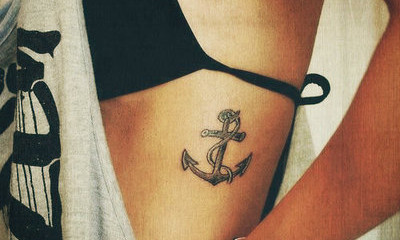 sexy-black-anchor-tattoo-on-girls-side-400x240