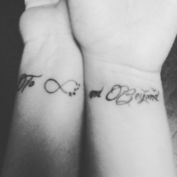 sister-tattoos-to-infinity-and-beyond-on-wrist