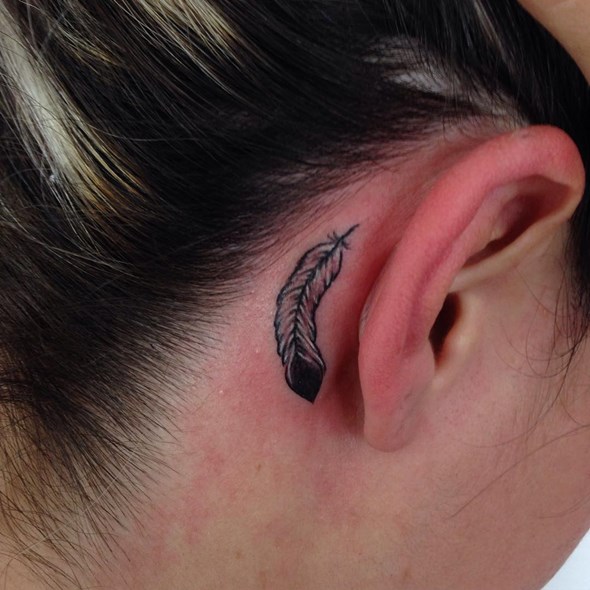 small-feather-tattoos-behind-ear-for-girls
