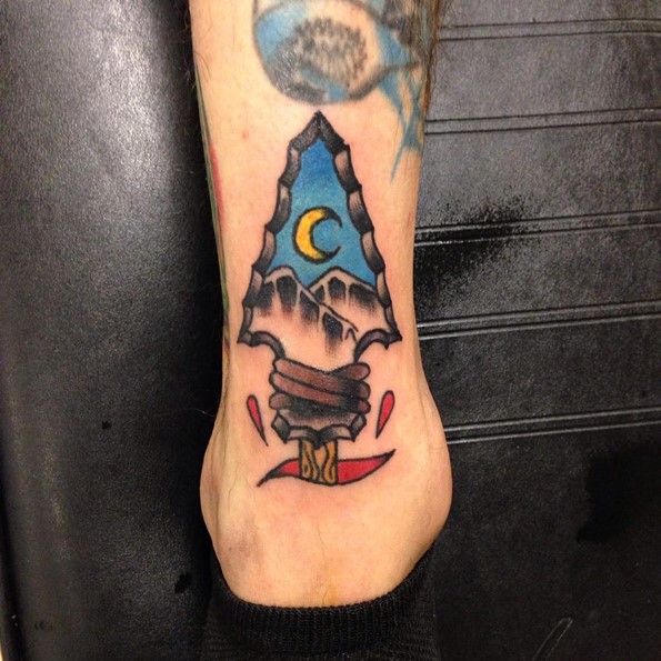 tattoo-arrowhead-night-landscape