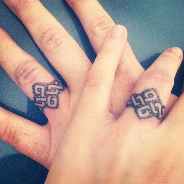 tattoo-designs-for-wedding-ring-finger