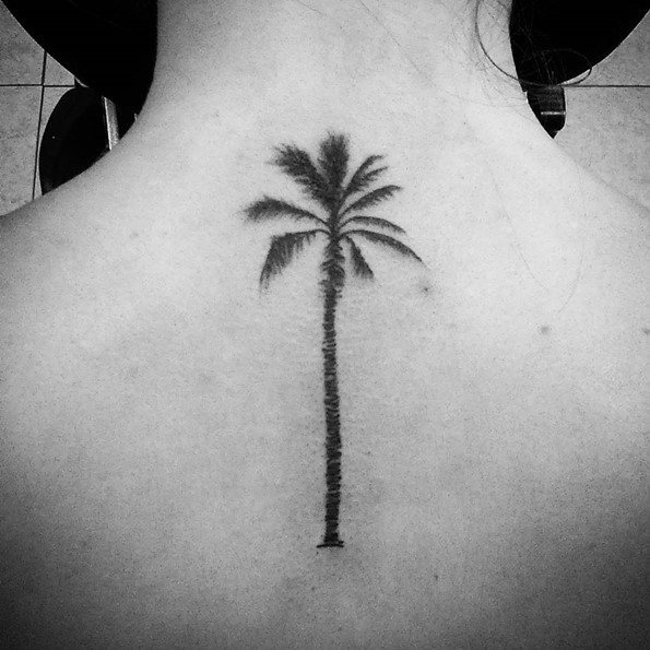 tree-tattoos-on-back-25