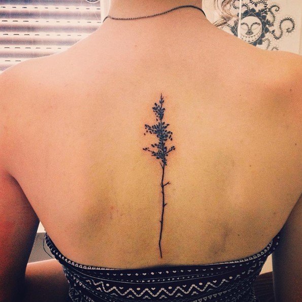 tree-tattoos-on-back-4