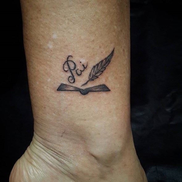very-small-feather-tattoo-on-ankle