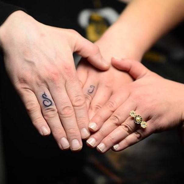 wedding-ring-initial-tattoos