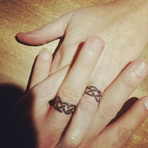 wedding-ring-tattoo-17