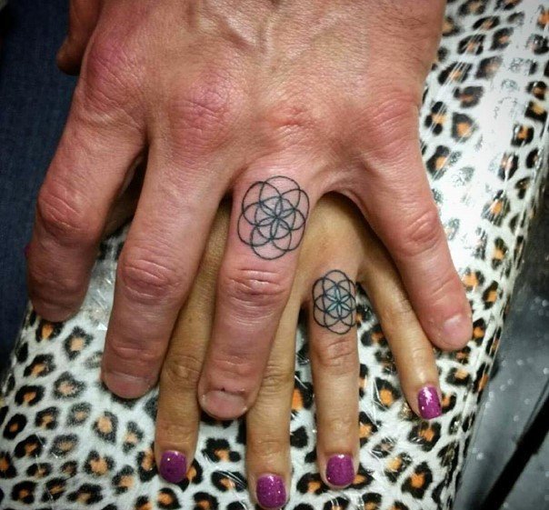 wedding-ring-tattoo-39