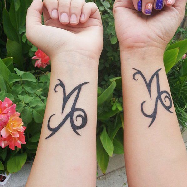 14-mother-daughter-tattoos23