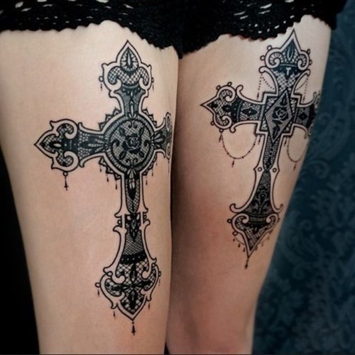 45-thigh-tattoo-ideas-for-girls-38