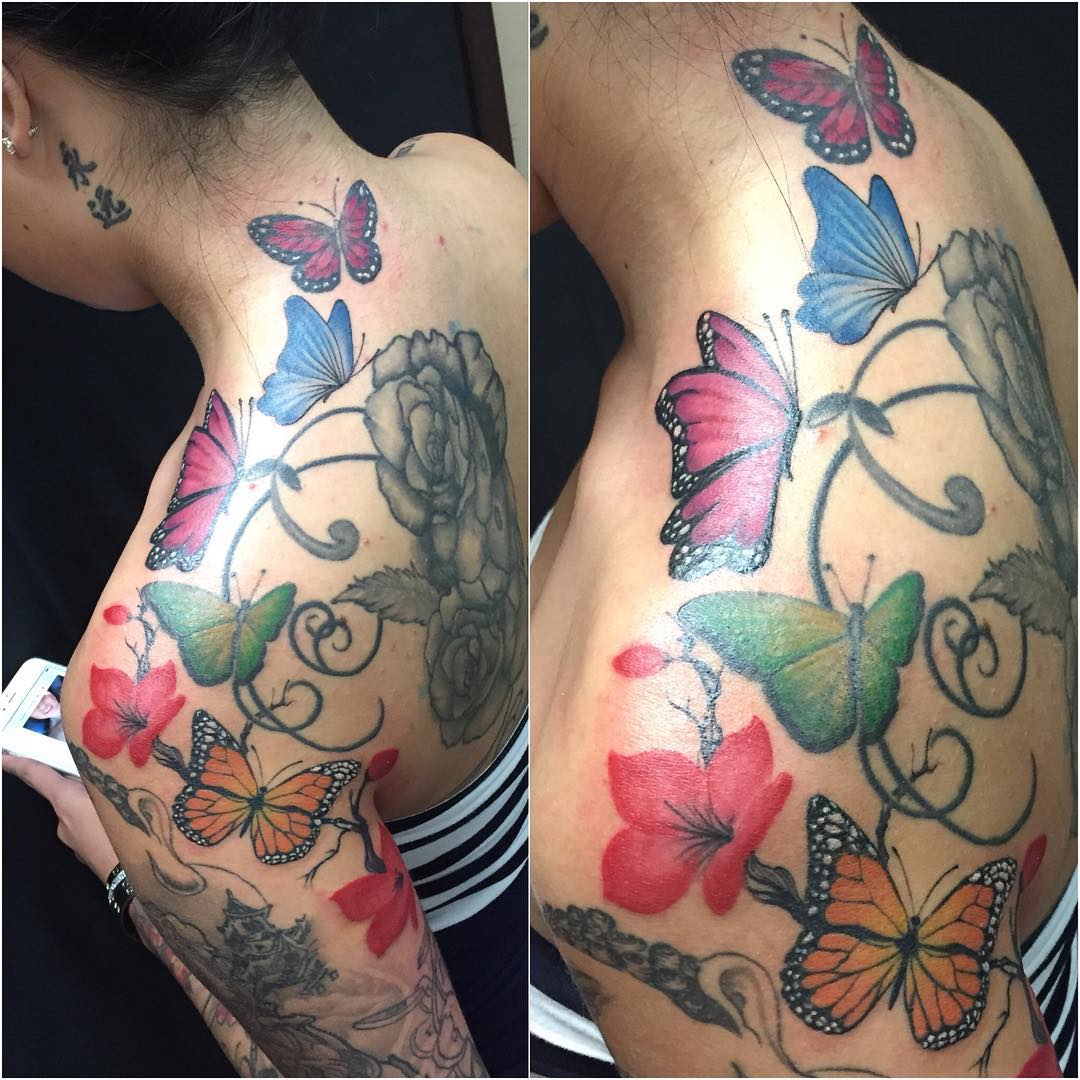butterfly-tattoos-with-cherry-blossom-flowers