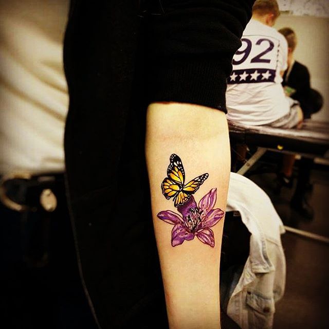 butterfly-tattoos-with-flowers-on-inner-arm
