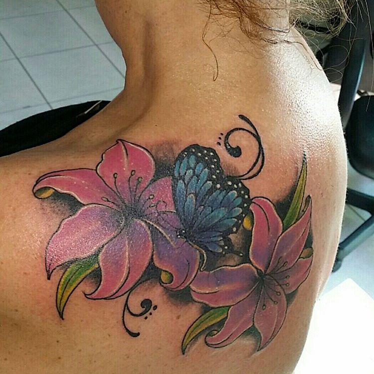 butterfly-tattoos-with-flowers-on-upper-back