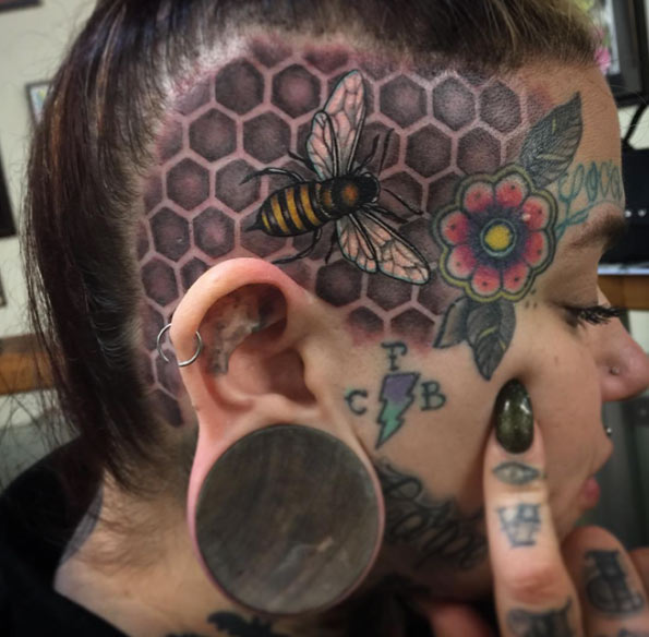 bee-skull-tattoo