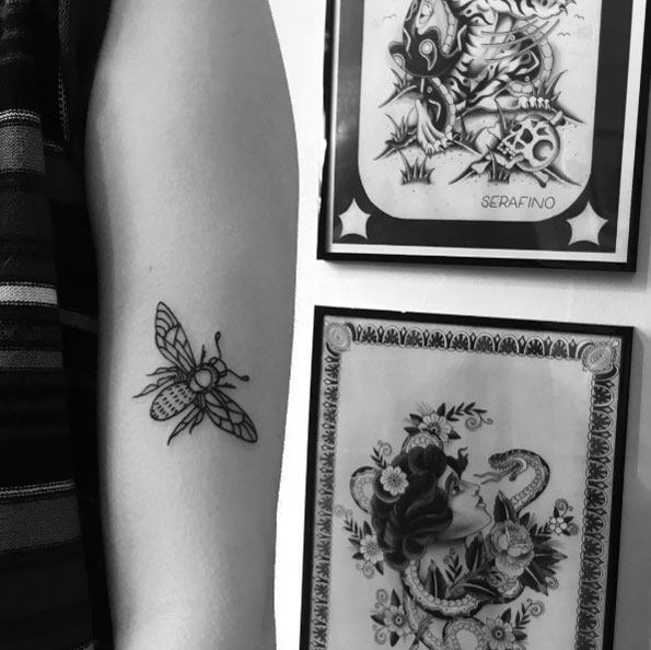 bee-tattoo-design-2