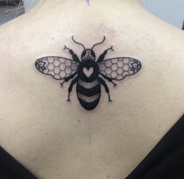 bee-tattoo-on-back