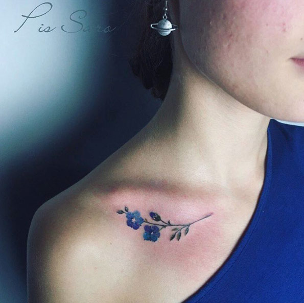 collarbone-flower-tattoo