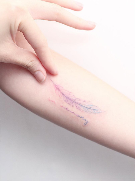 delicate-feather-tattoo