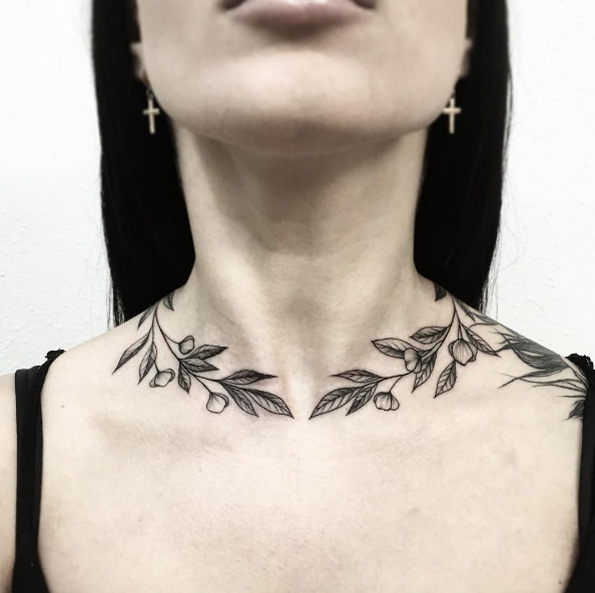 floral-neck-tattoo