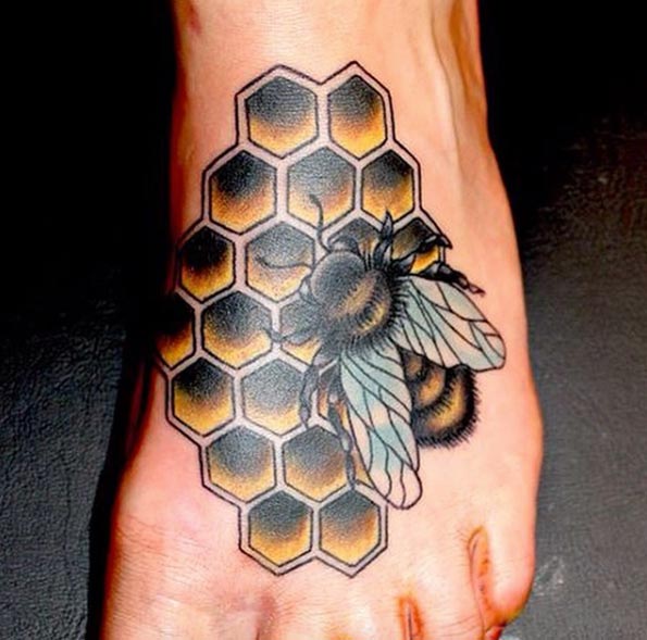 honeycomb-bee-foot-tattoo