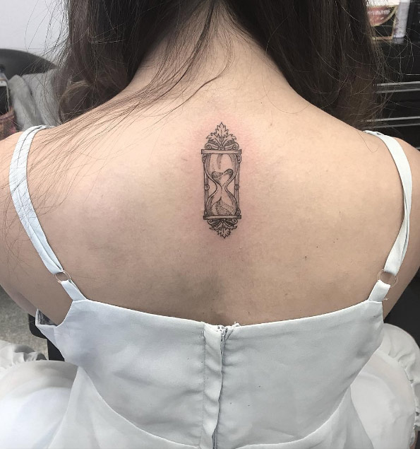 hourglass-tattoo-1