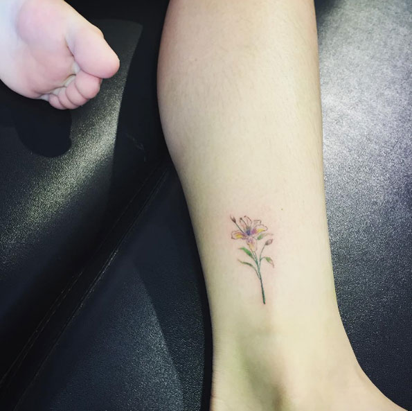 lily-tattoo