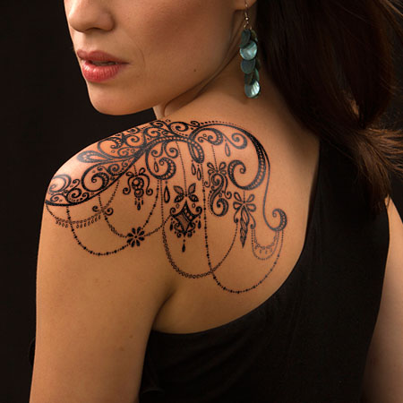 ornamental-lace-tattoo-on-shoulder