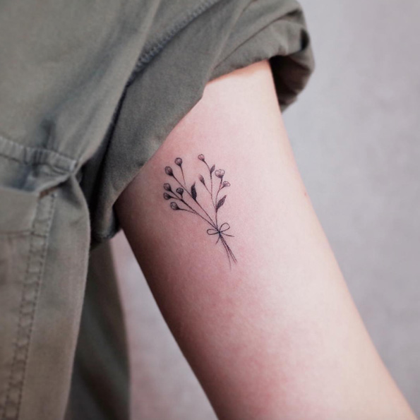 tiny-bouquet-tattoo