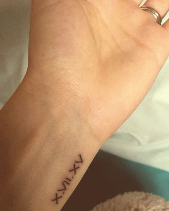 wrist-tattoos-34