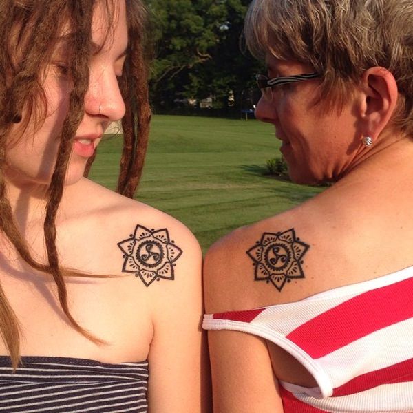 33-mother-daughter-tattoos3