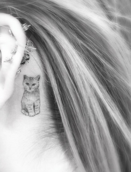 behind-ear-tattoo-design-8
