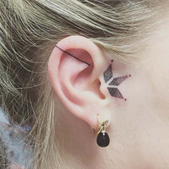 ear-tattoo-design