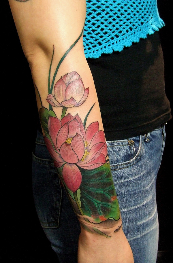 hand-lotus-tattoo