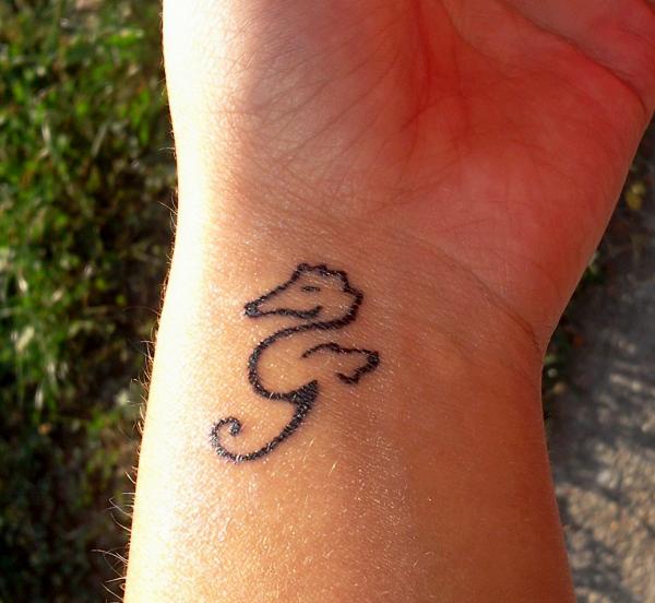 seahorse-tattoo